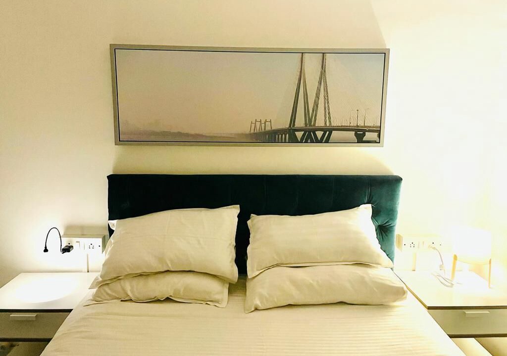 Photo of Bedroom in Pali Hill