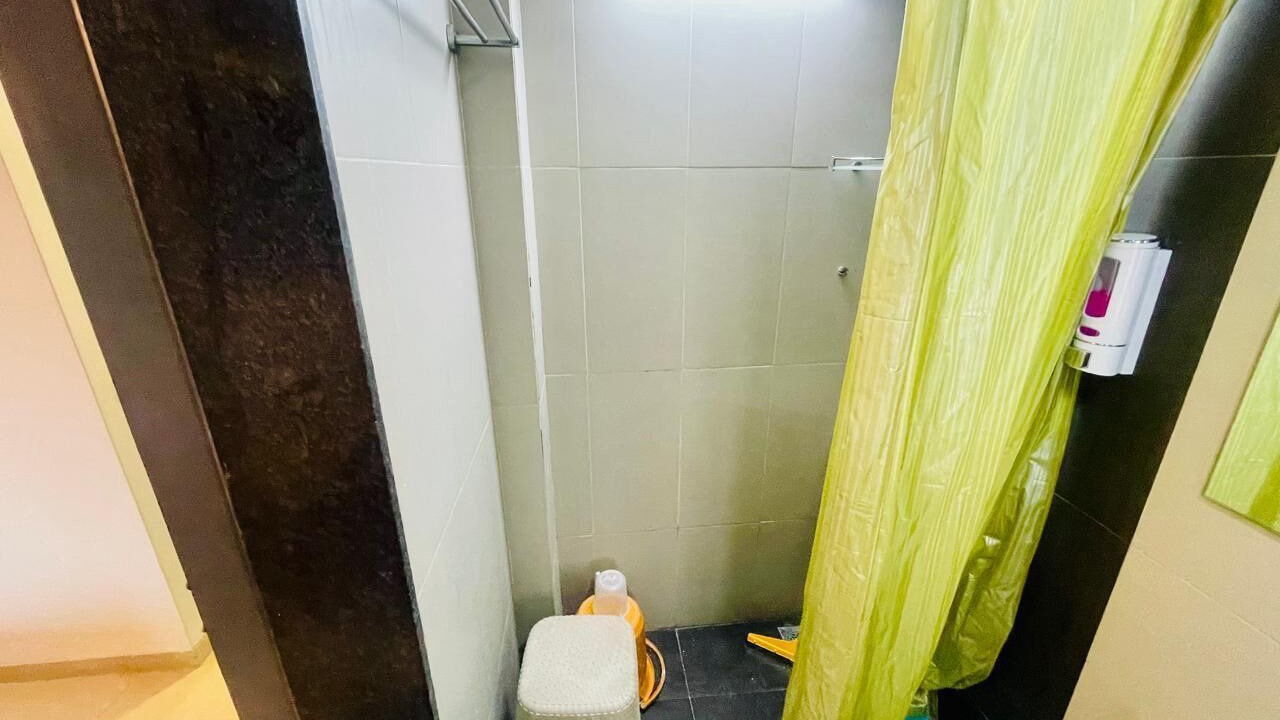 Photo of Bathroom in Bandra West