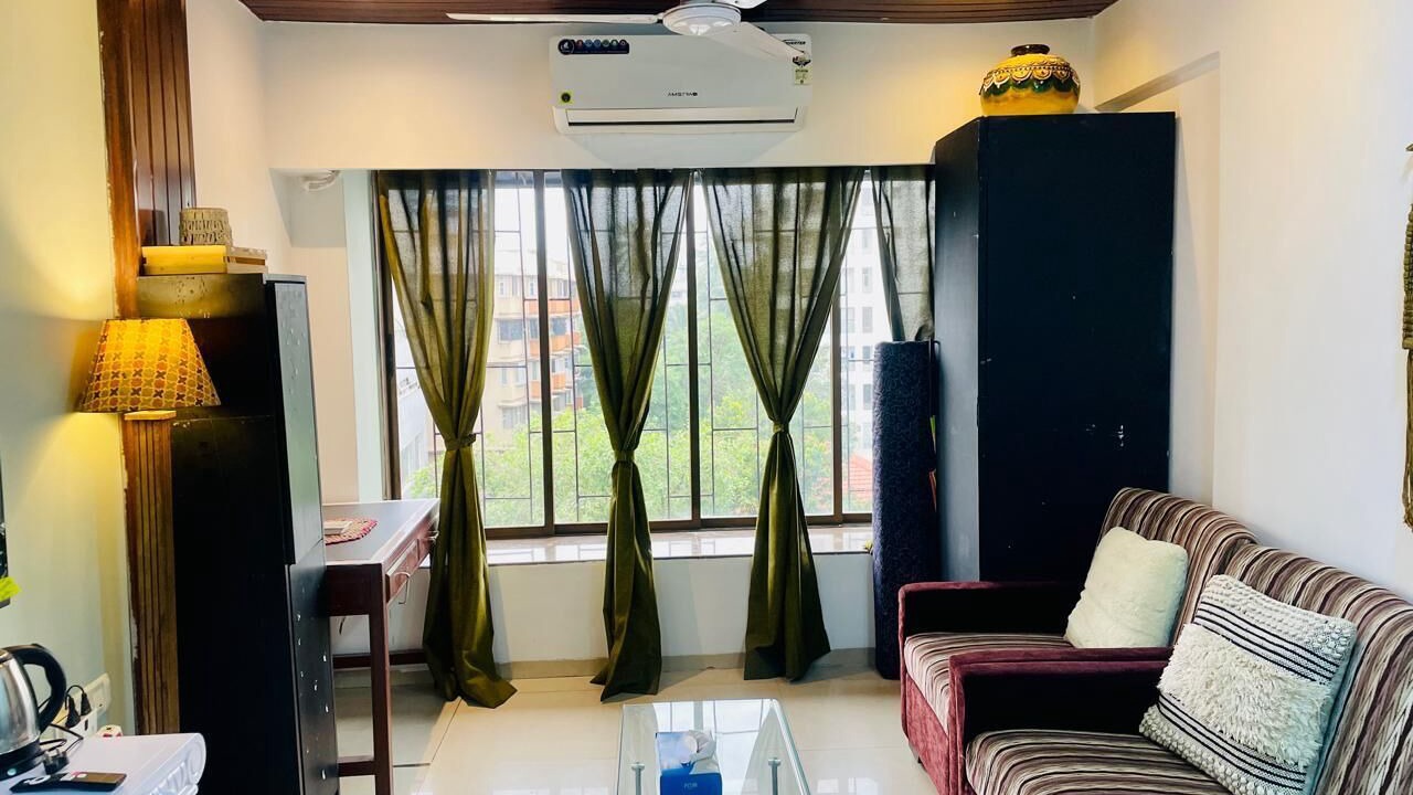 Photo of Livingroom in Bandra West