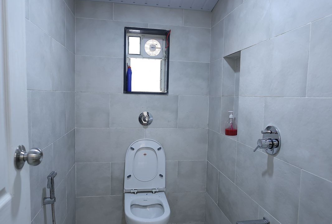 Photo of Bathroom in Mahabaleshwar