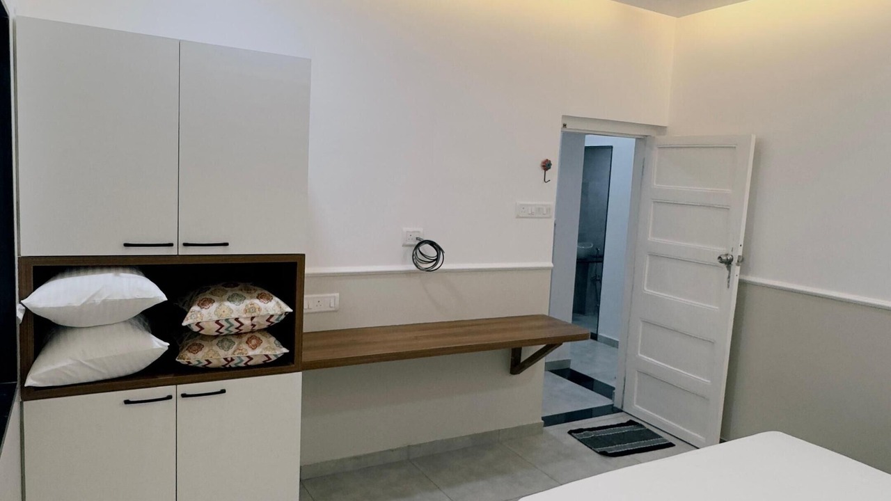 Photo of Bedroom in Mahabaleshwar