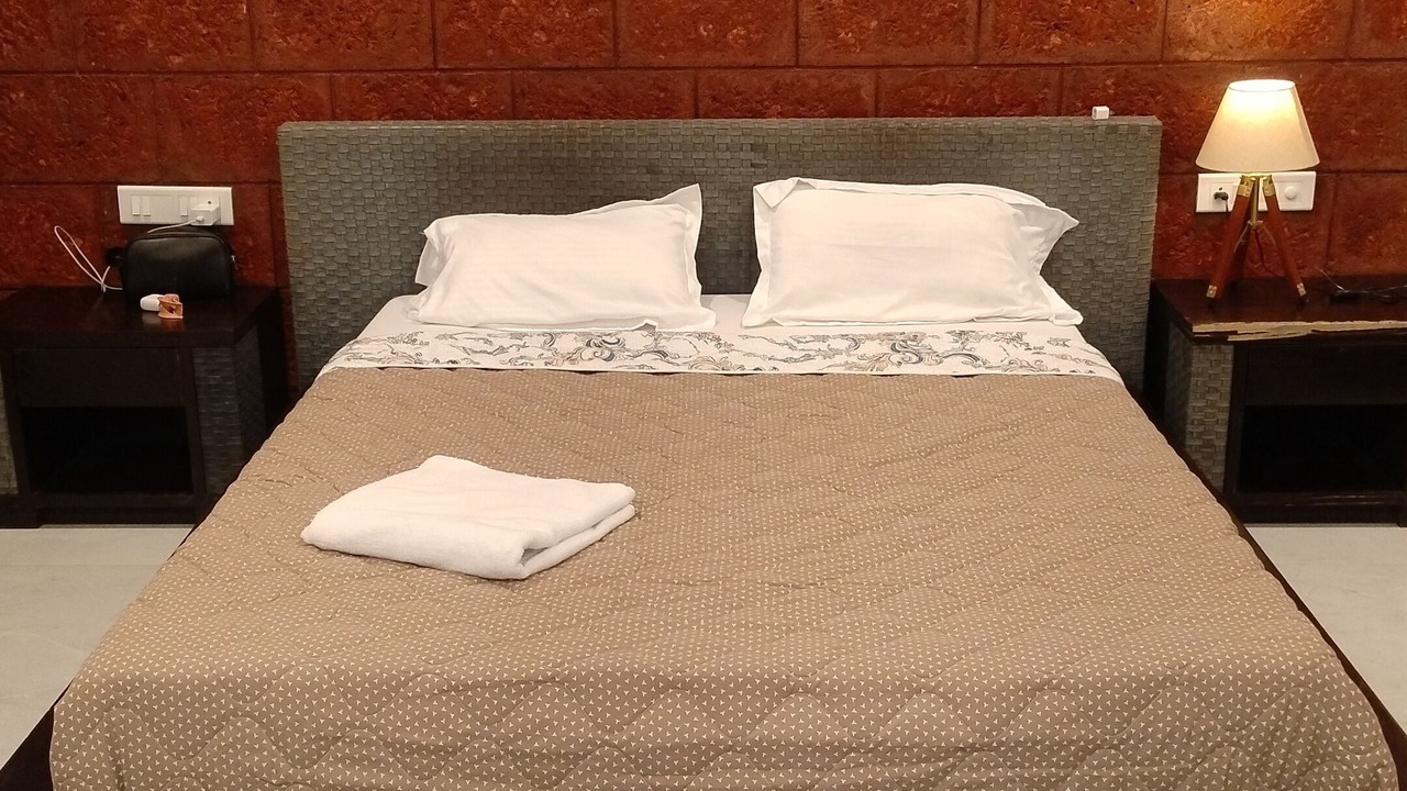 Photo of Bedroom in Mahabaleshwar