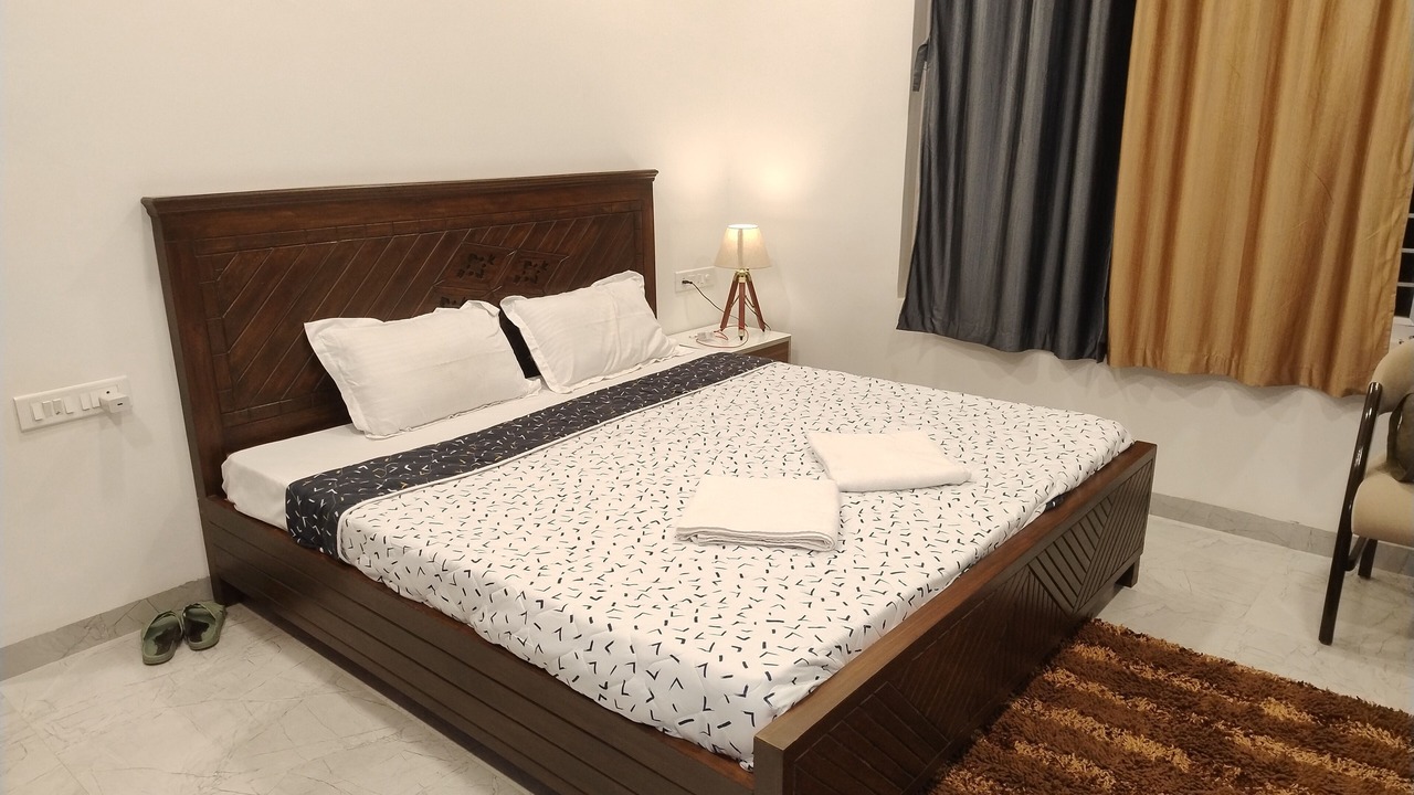Photo of Bedroom in Mahabaleshwar