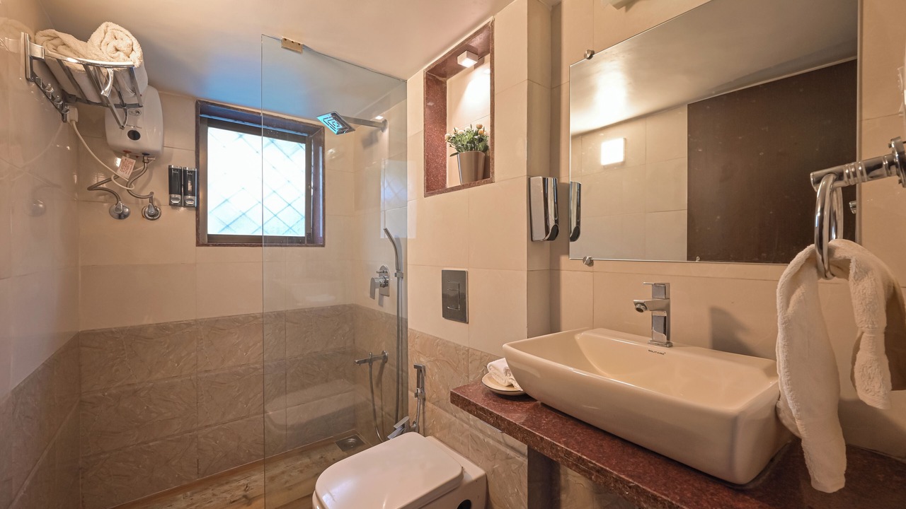 Photo of Bathroom in Arsiwalla Villa