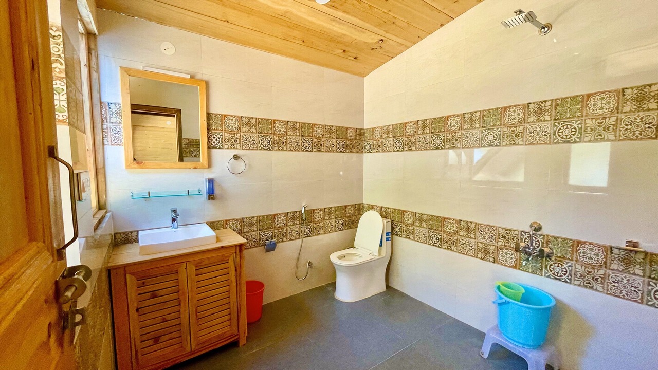 Photo of Bathroom in Banjar