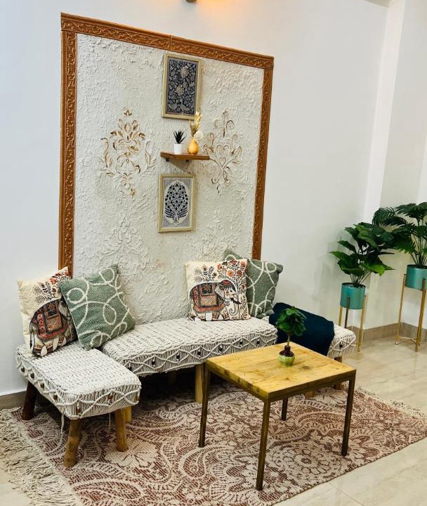 Photo of Livingroom in Chhatarpur