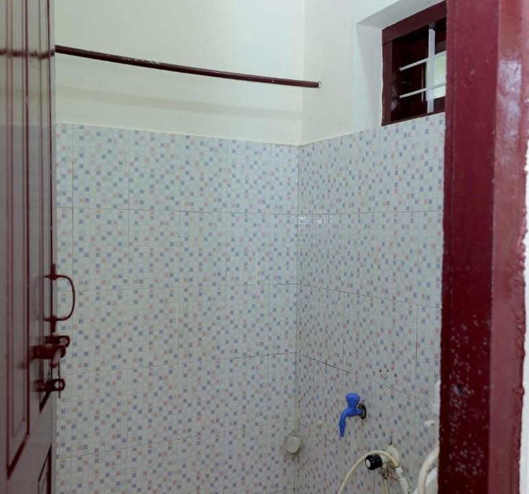 Photo of Bathroom in Arpookara