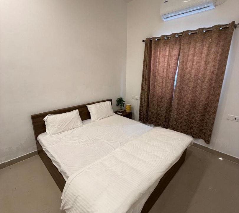 Photo of Bedroom in Injambakkam