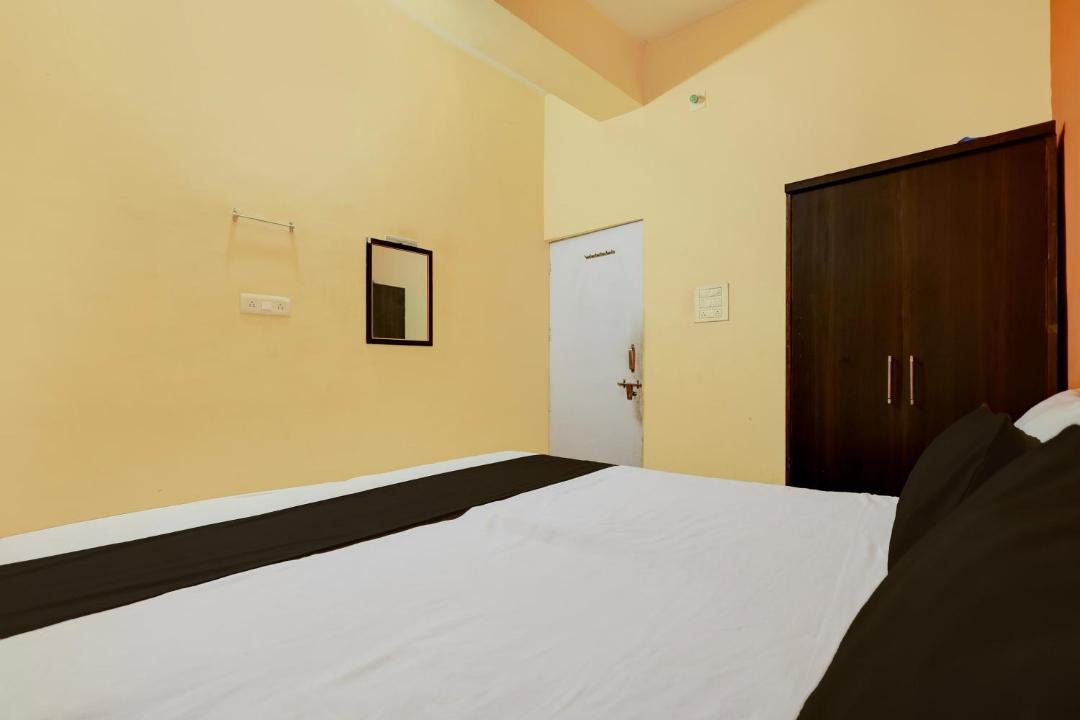 Photo of Bedroom in Hapur