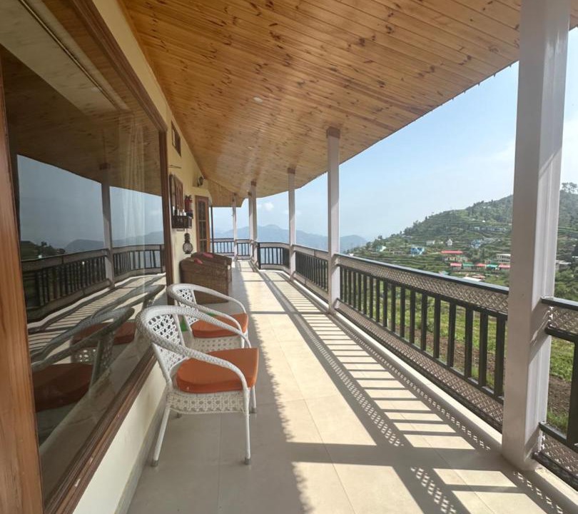 Photo of Patio Balcony in Tehri Range