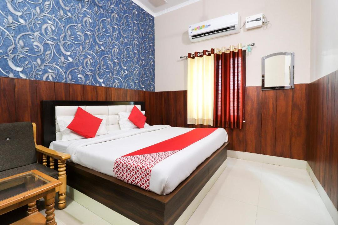 Photo of Bedroom in Roorkee