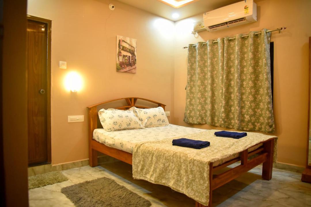 Photo of Bedroom in Honavar