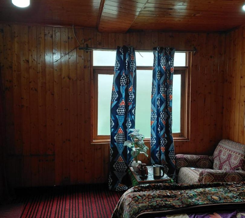 Photo of Others in Srinagar
