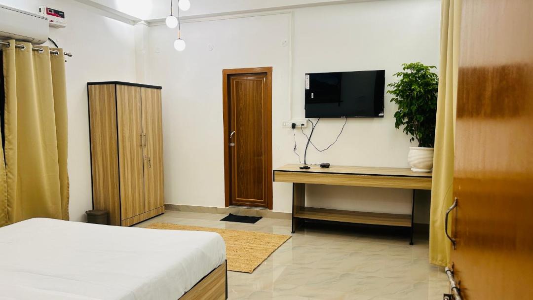 Photo of Others in Sualkuchi