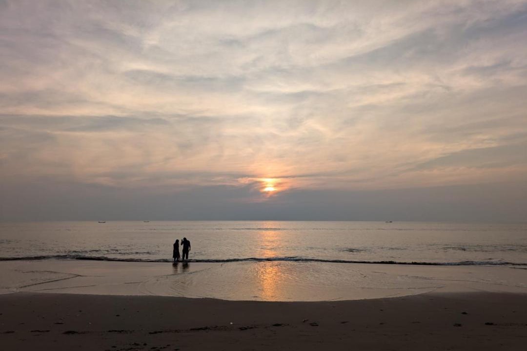 Photo of Human In Picture in Hireguthi