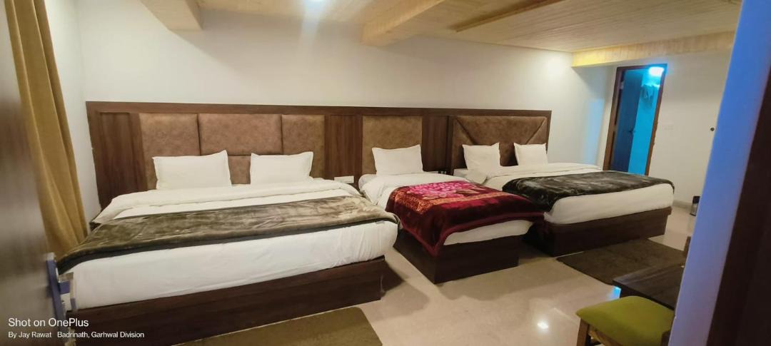 Photo of Bedroom in Badrinath