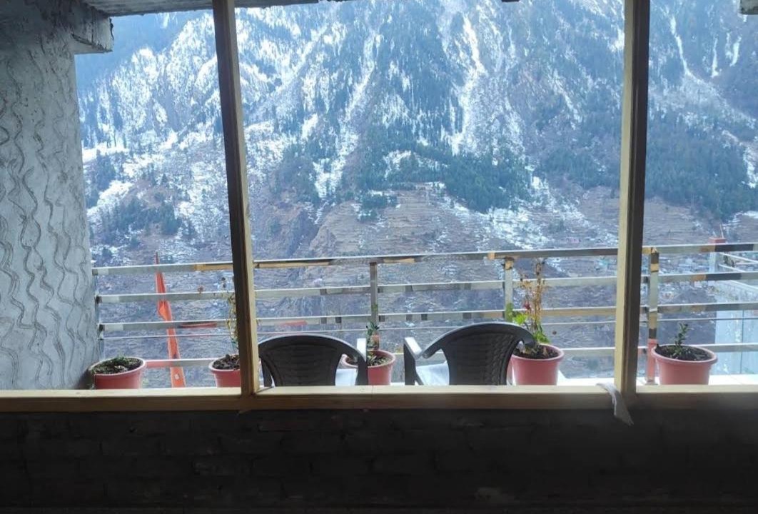 Photo of Others in Nichar