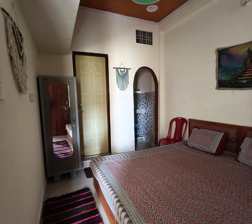 Photo of Bedroom in Tapovan