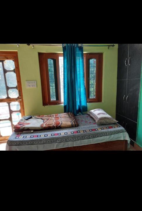 Photo of Bedroom in Uttarkashi