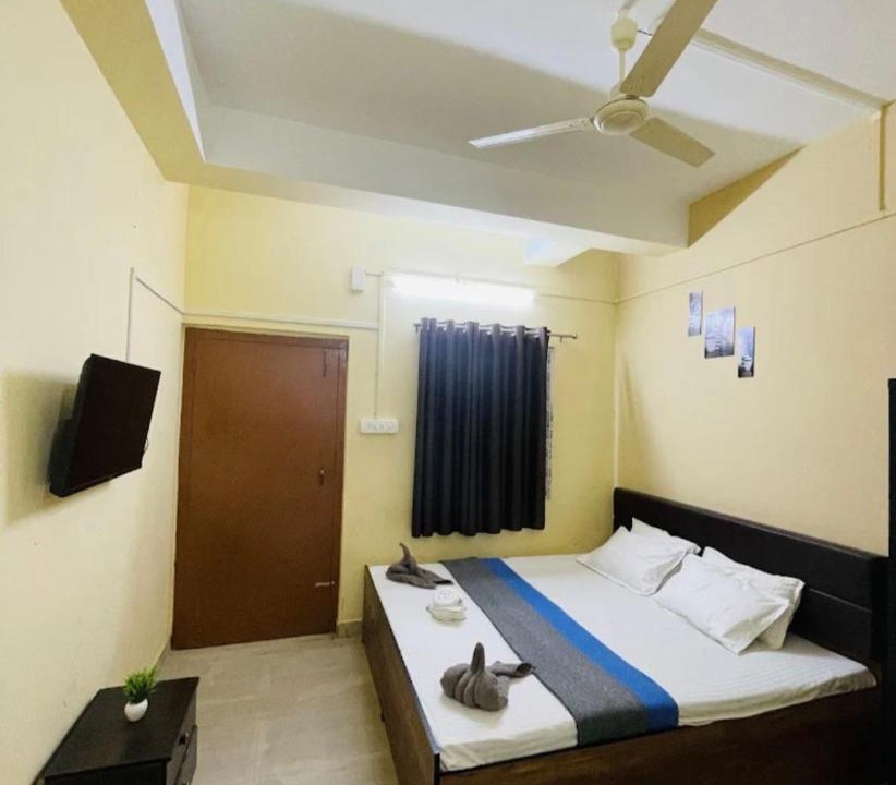 Photo of Bedroom in Sualkuchi