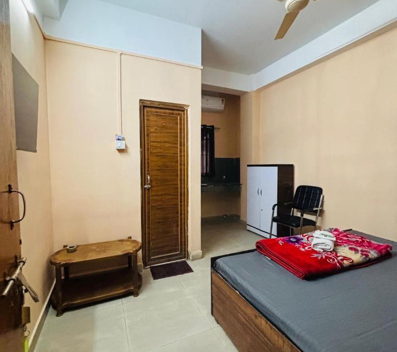 Photo of Bedroom in Sualkuchi