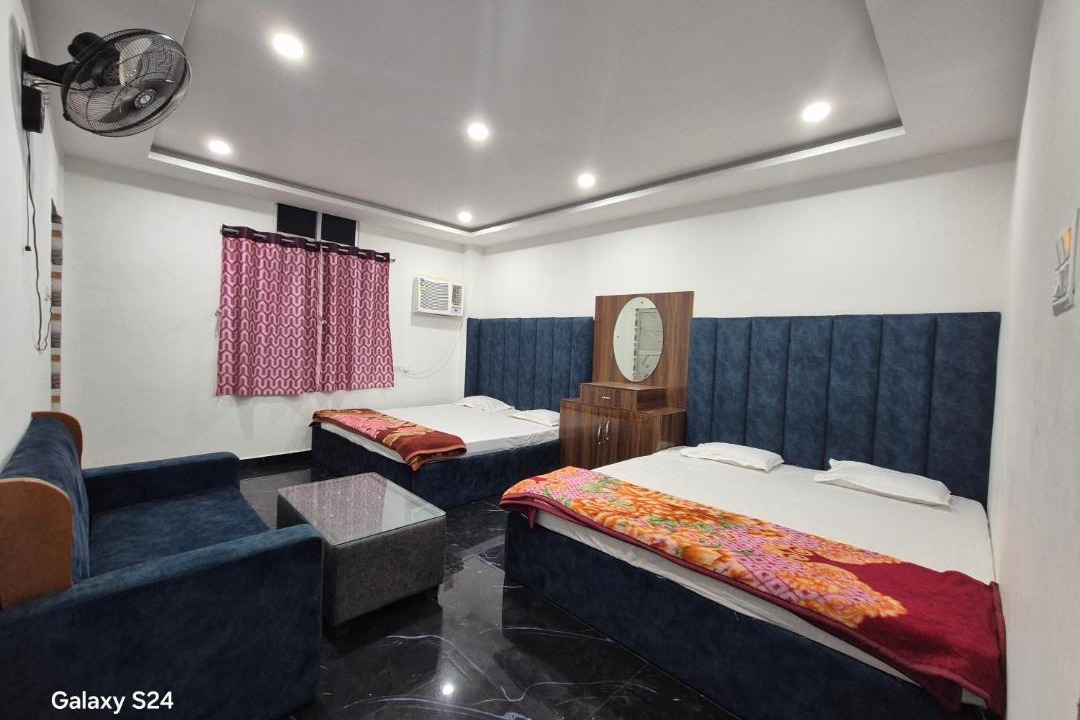 Photo of Bedroom in Deoghar