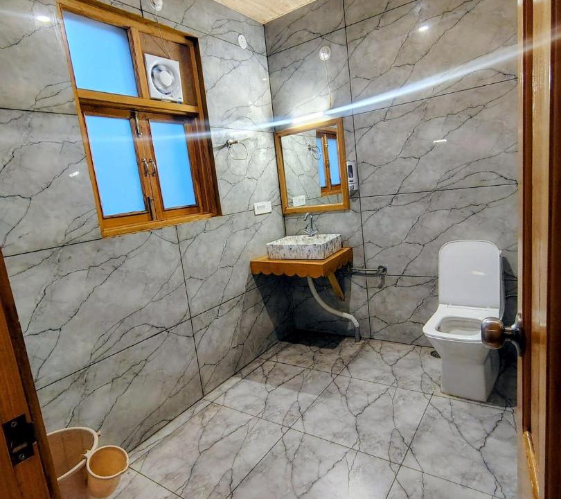 Photo of Bathroom in Ghiyagi