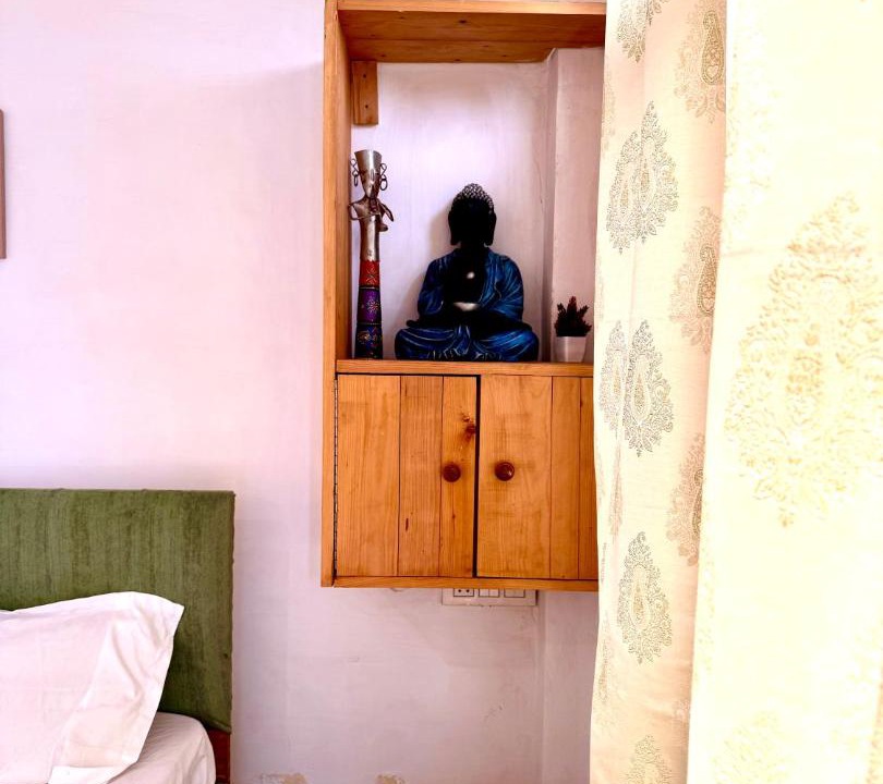 Photo of Others in Gunehr