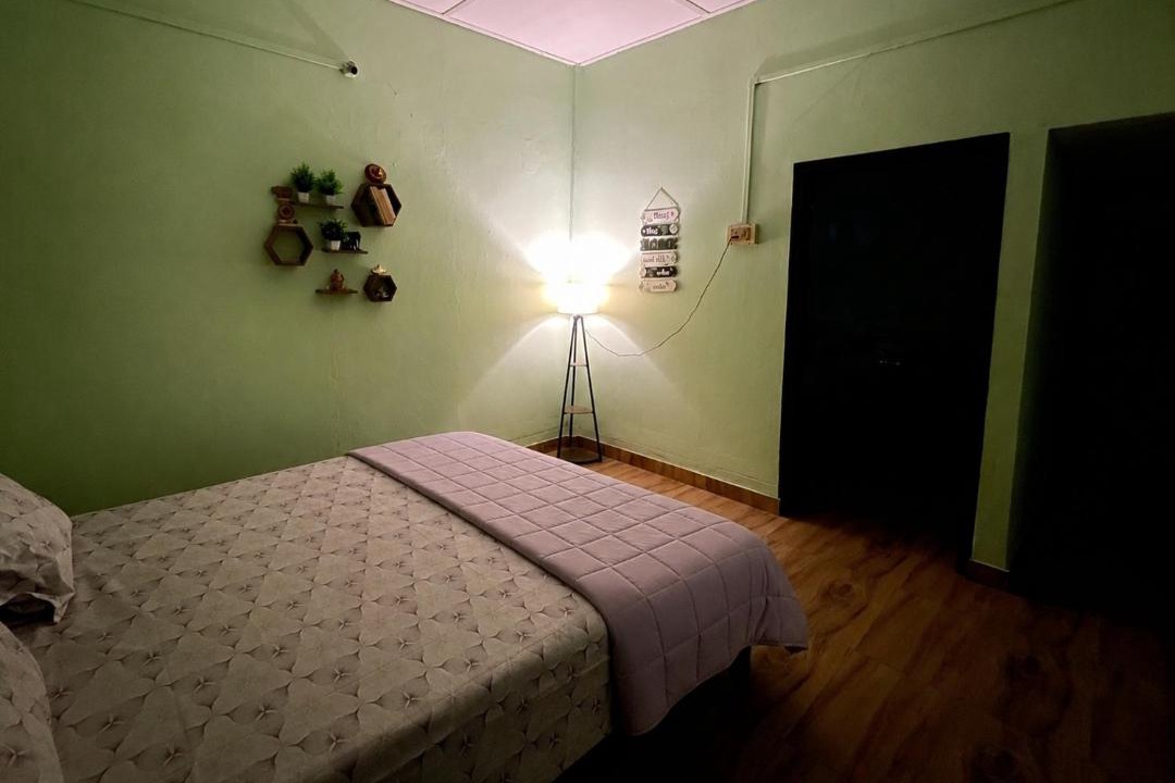 Photo of Bedroom in Sualkuchi