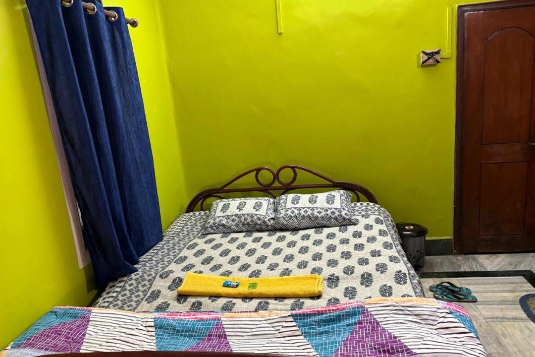 Photo of Bedroom in Sualkuchi