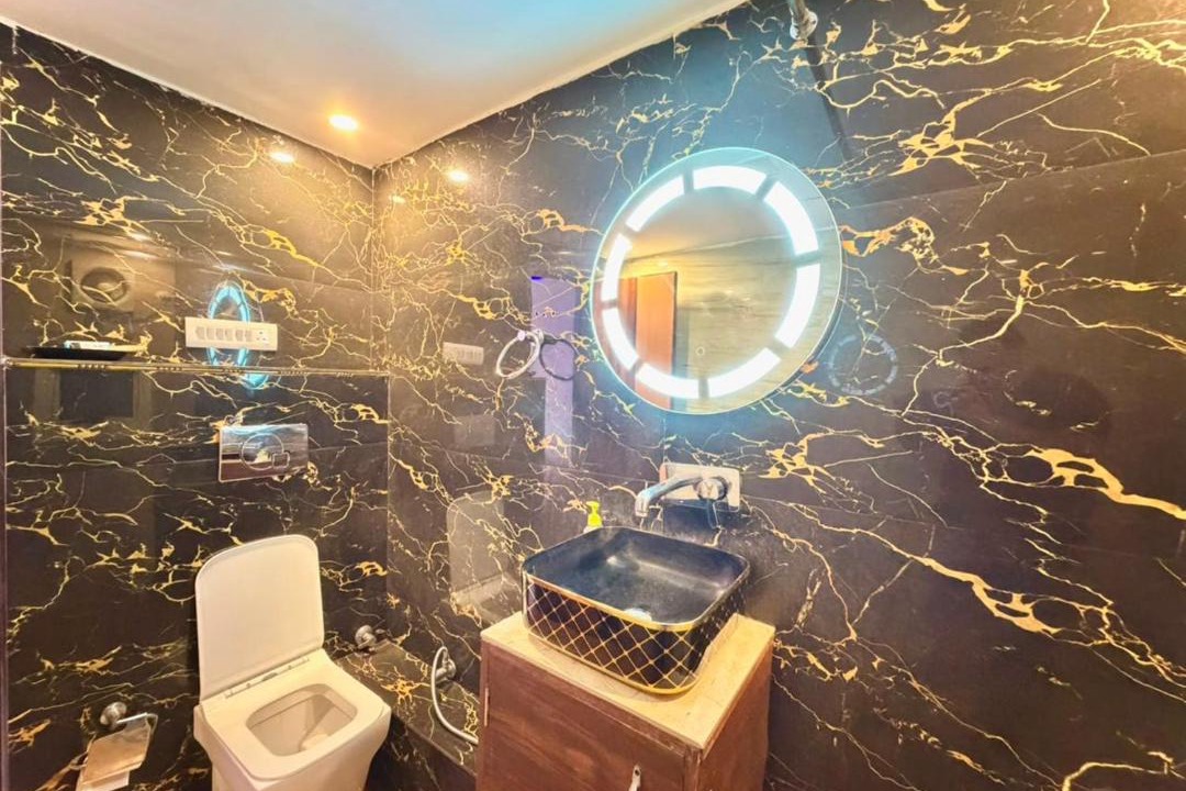 Photo of Bathroom in Tapovan