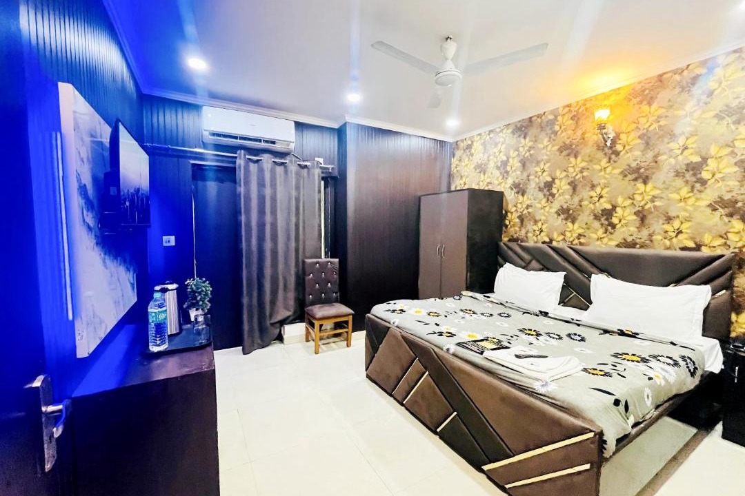 Photo of Bedroom in Jangpura