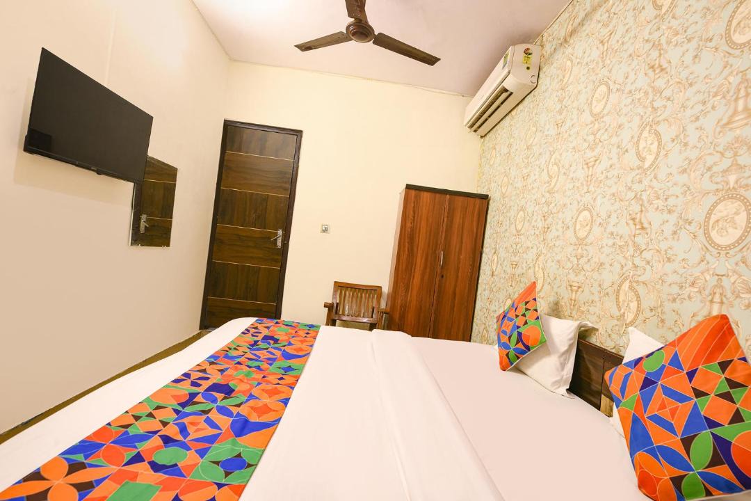 Photo of Bedroom in East of Kailash