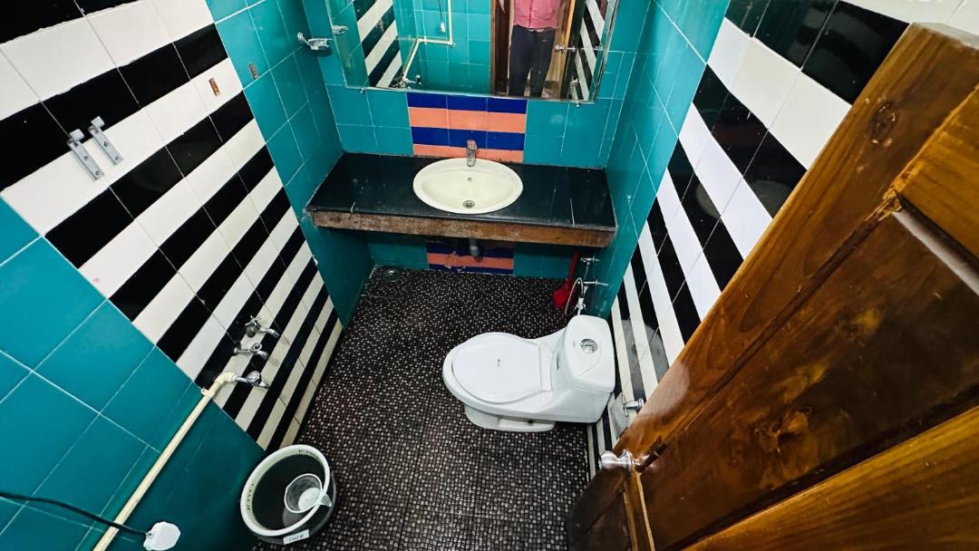 Photo of Bathroom in Thalayathimund
