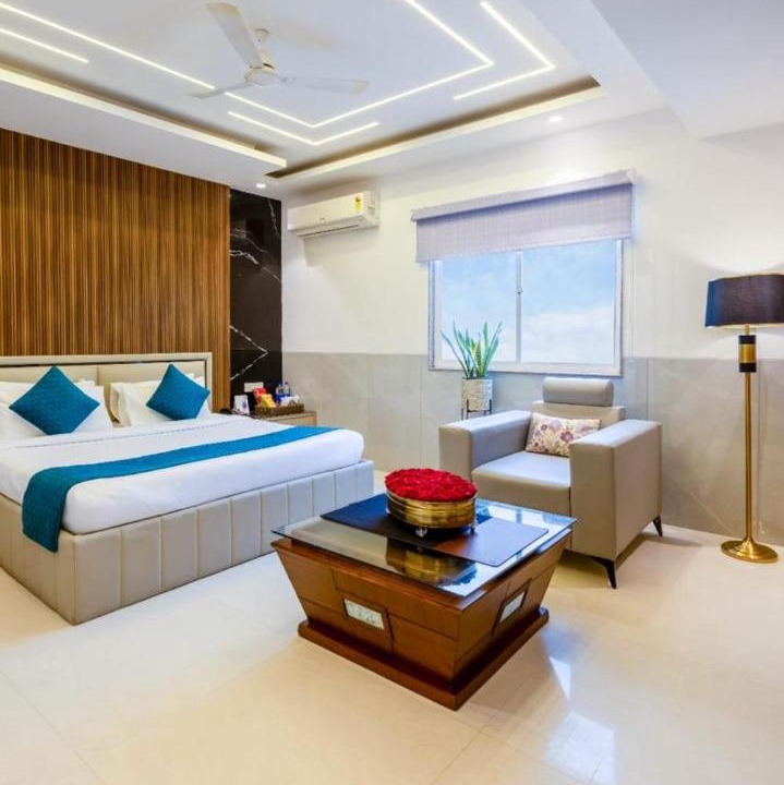 Photo of Others in DLF Phase 3