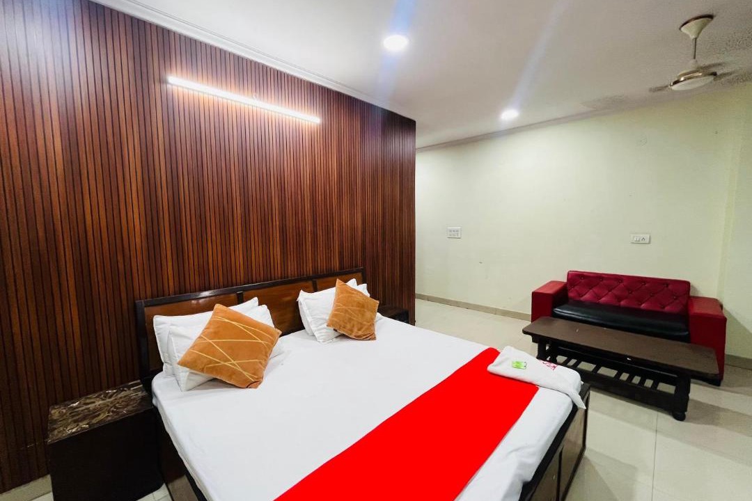 Photo of Bedroom in Karol Bagh