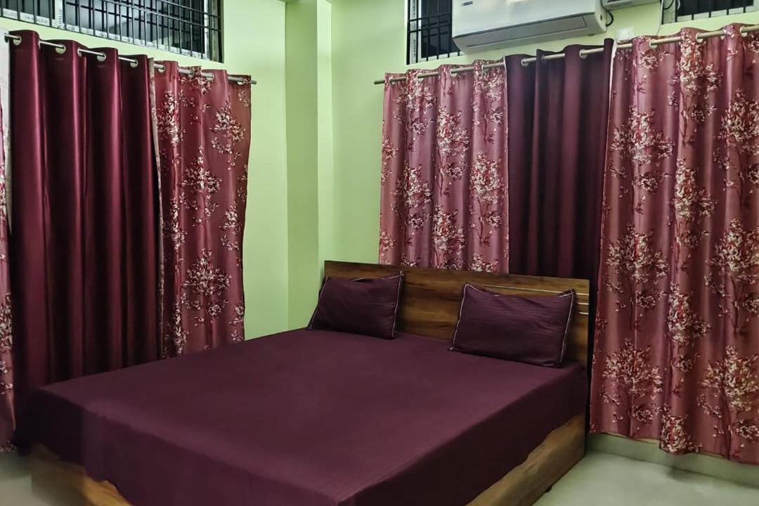 Photo of Bedroom in Sualkuchi