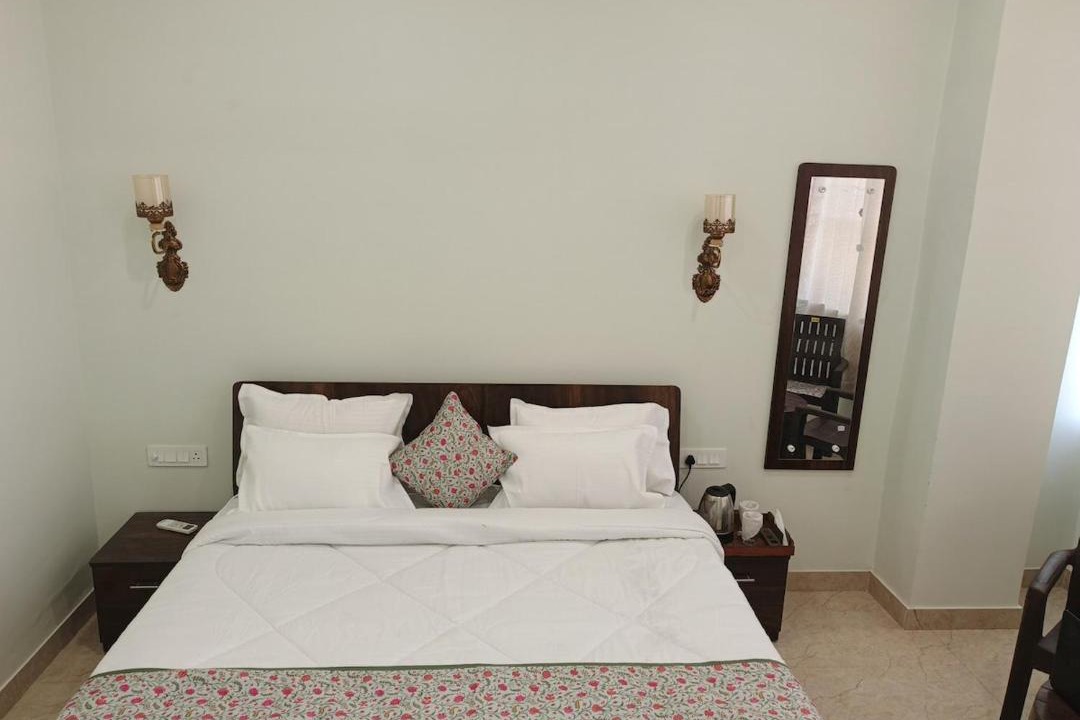 Photo of Bedroom in Tonk Road