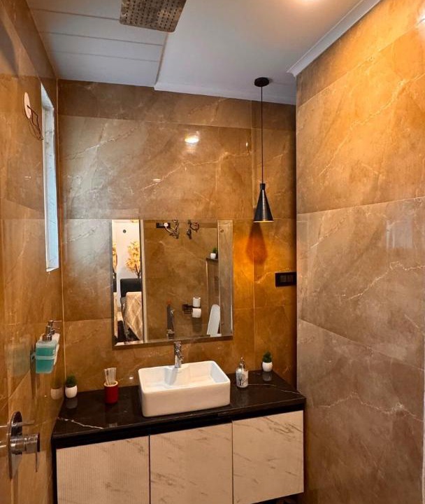 Photo of Bathroom in DLF Phase 3