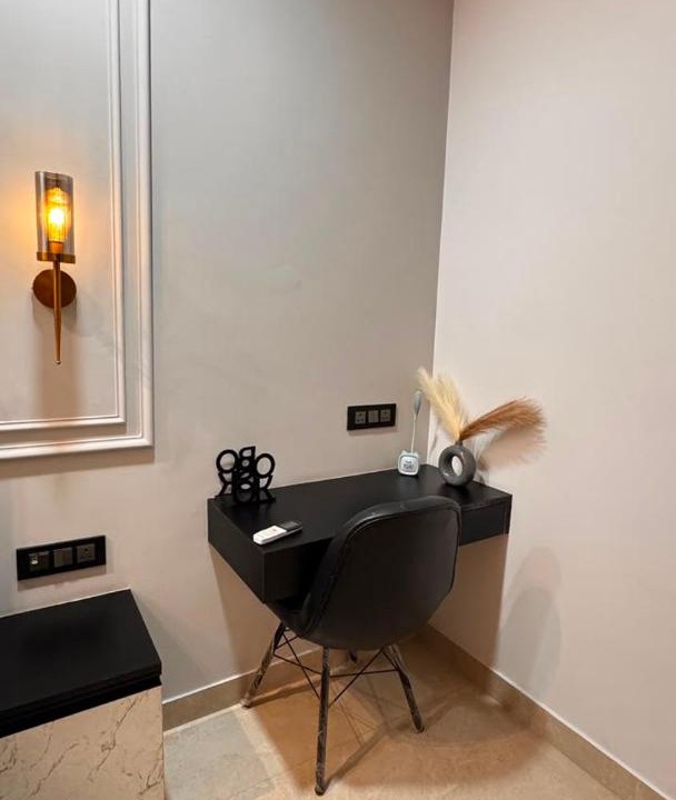Photo of Bathroom in DLF Phase 3