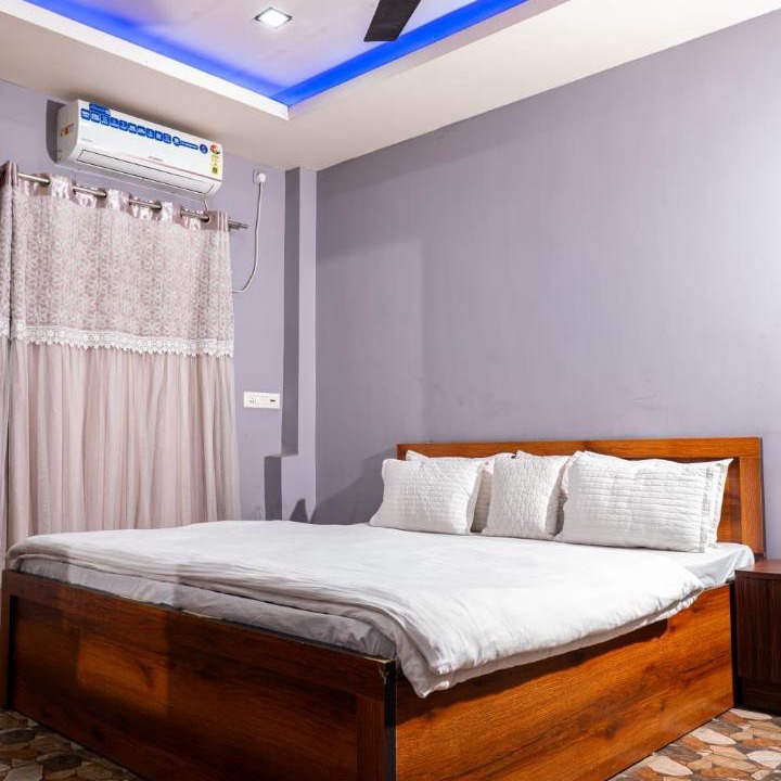 Photo of Bedroom in Sualkuchi