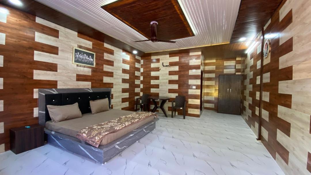 Photo of Bedroom in Kumharsain