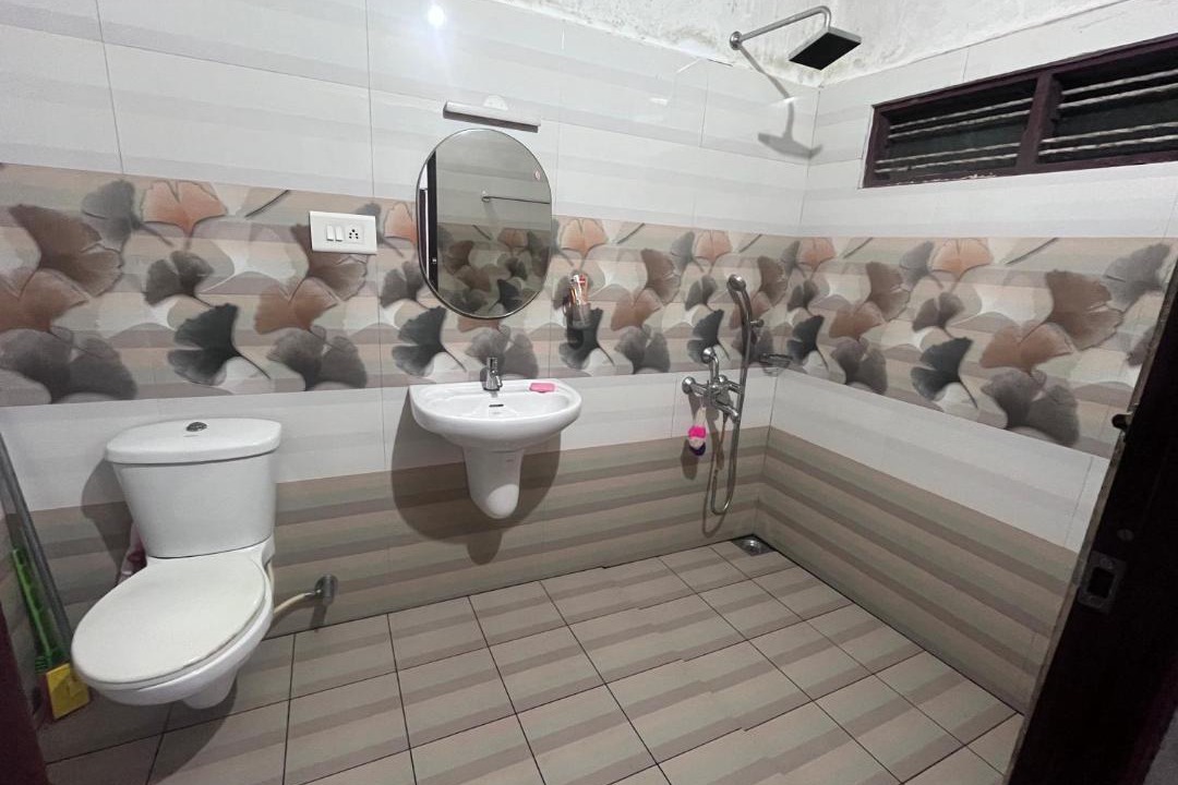 Photo of Bathroom in Thamaraparambu