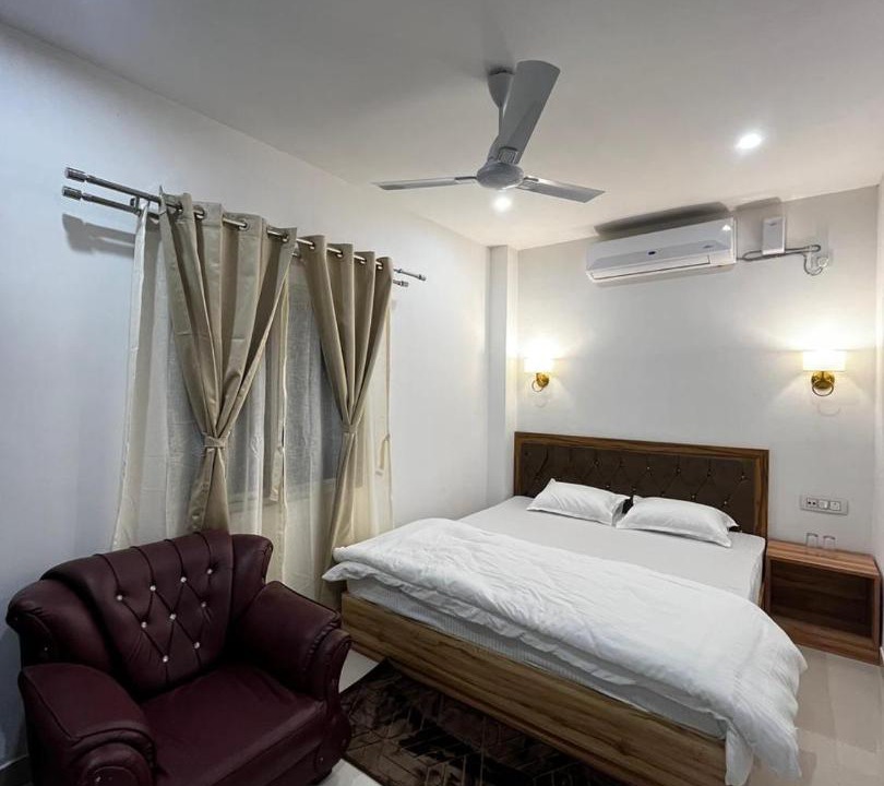 Photo of Bedroom in Sualkuchi