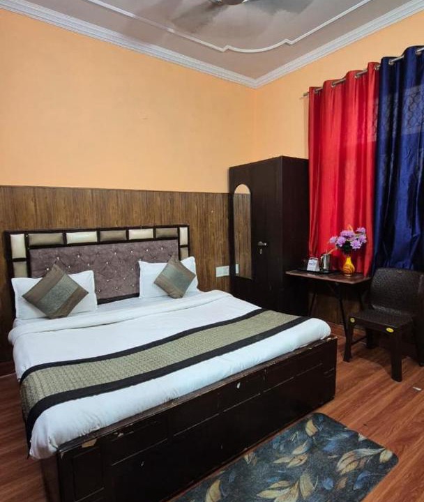 Photo of Bedroom in Mayapuri