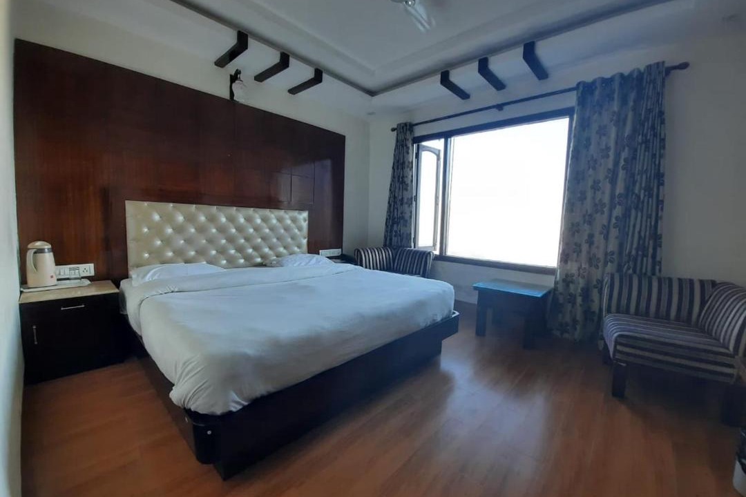 Photo of Bedroom in The Mall Road