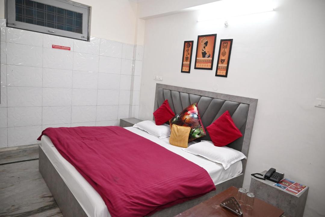 Photo of Bedroom in Tehri
