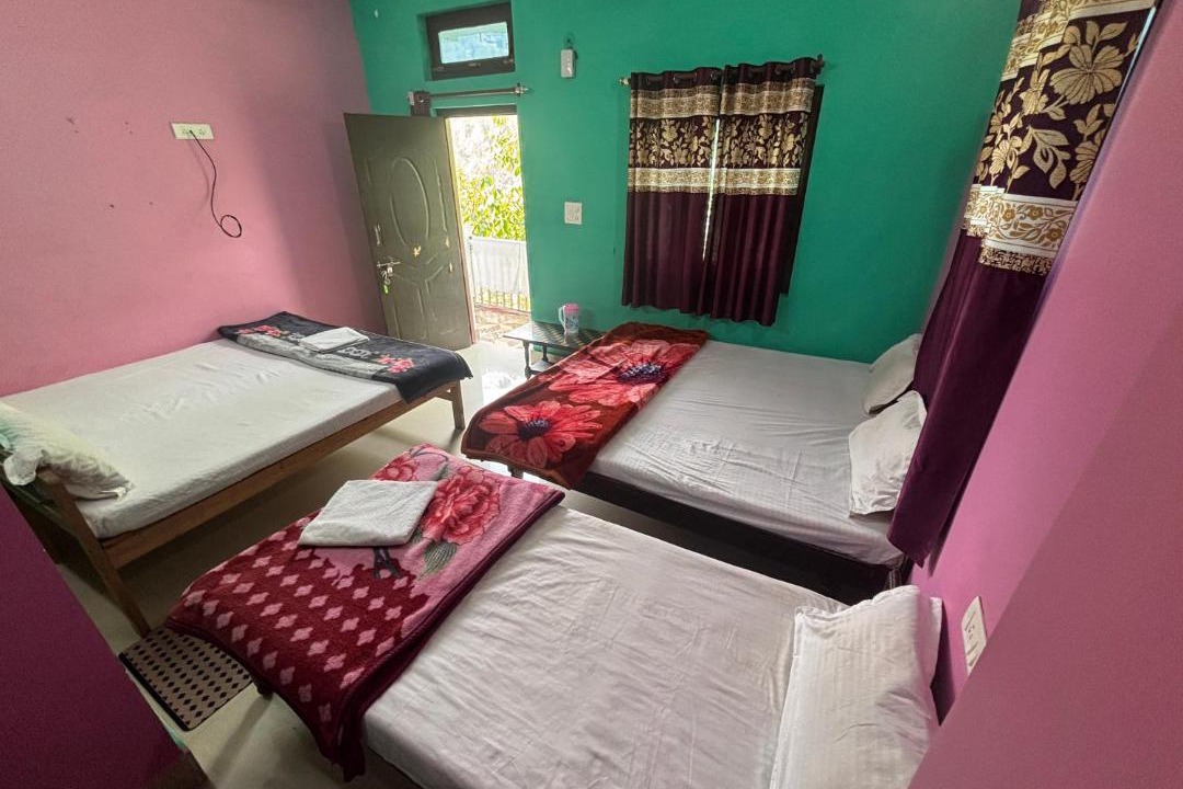 Photo of Bedroom in Uttarkashi