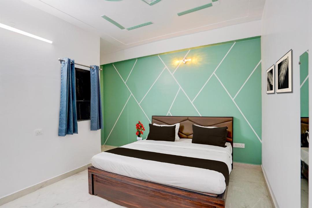 Photo of Bedroom in Malihabad