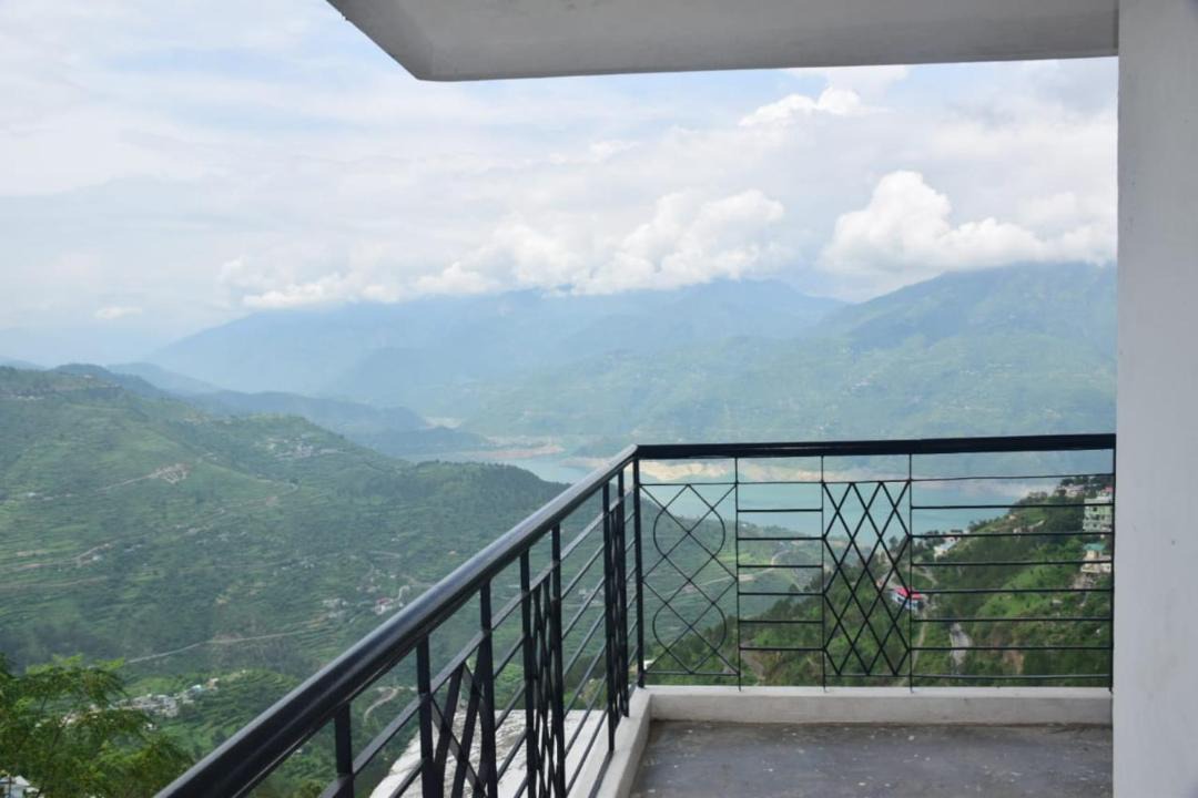 Photo of Patio Balcony in Tehri